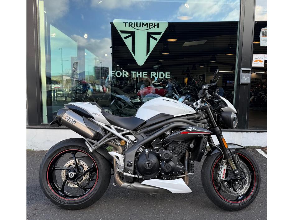 TRIUMPH SPEED TRIPLE 1050 RS