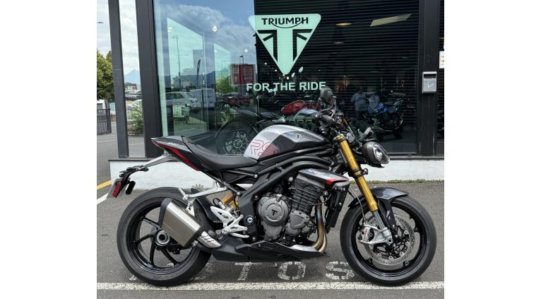 TRIUMPH SPEED TRIPLE 1200 RS